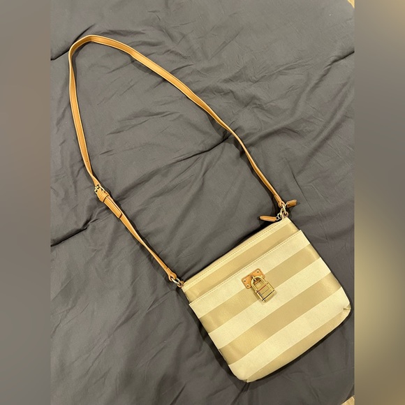 Tommy Hilfiger Handbags - Crossbody purse